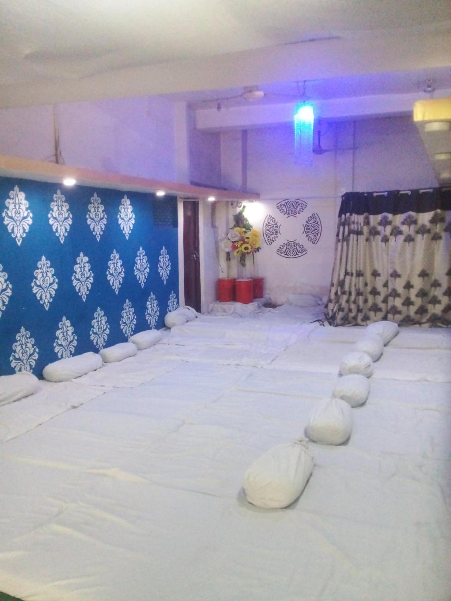International Hotel In Gorakhpur Εξωτερικό φωτογραφία