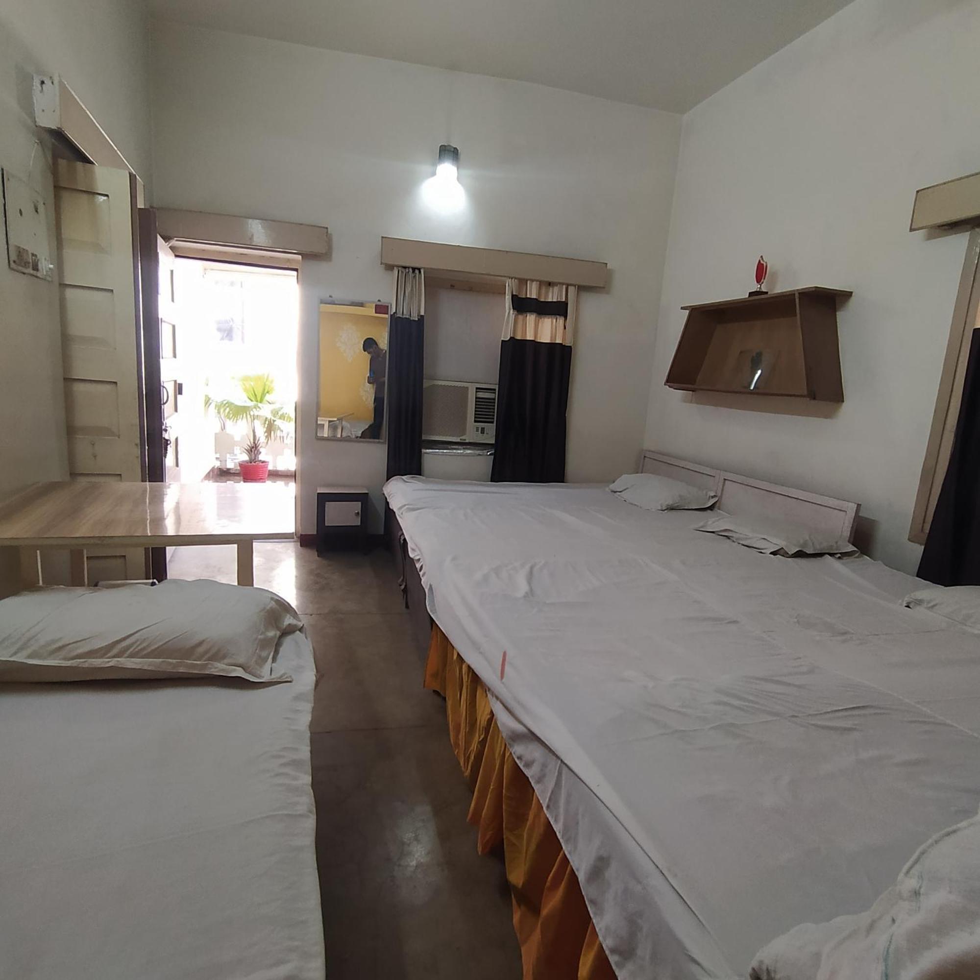 International Hotel In Gorakhpur Εξωτερικό φωτογραφία