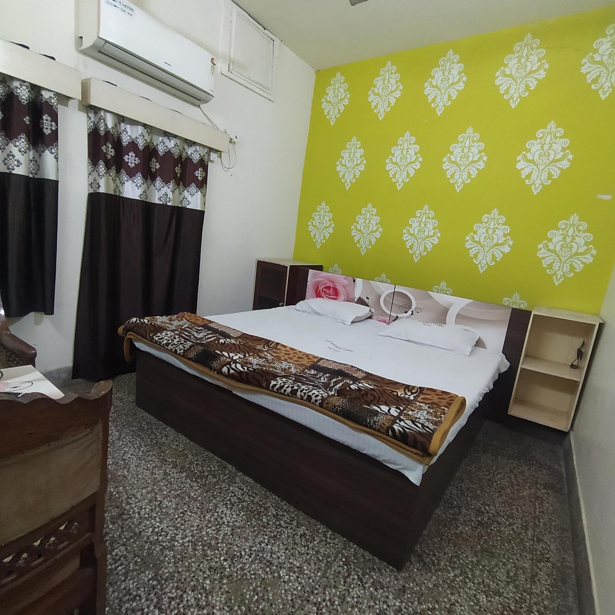 International Hotel In Gorakhpur Εξωτερικό φωτογραφία